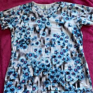 Floral scrub top